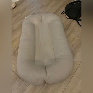 Beige Snuggle Me - Like New!